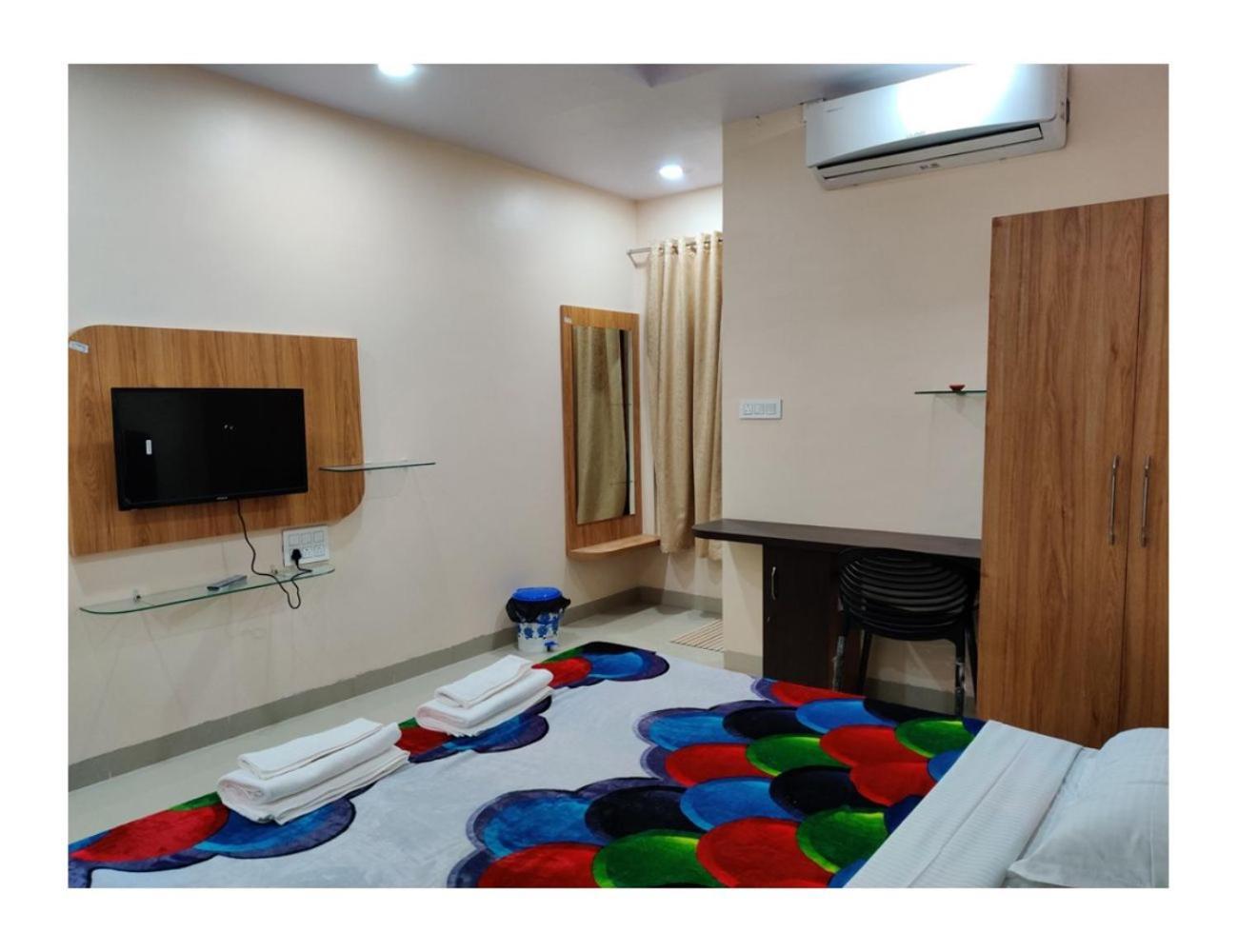 Hotel Pragati, Chanderi, Mp Экстерьер фото